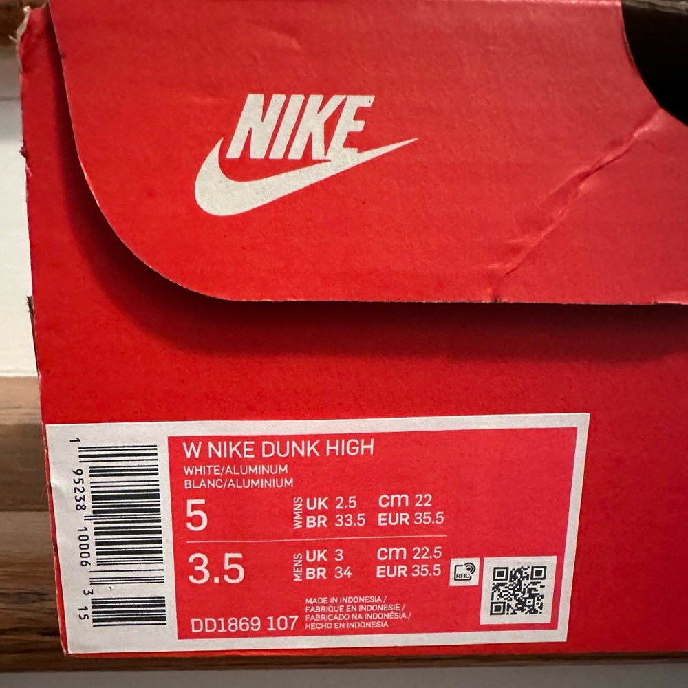 Nike Dunk High White and Light Blue Sneakers